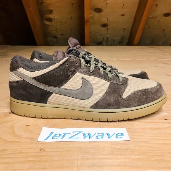 NIKE DUNK LOW *SOLD* - Picture 3 of 16